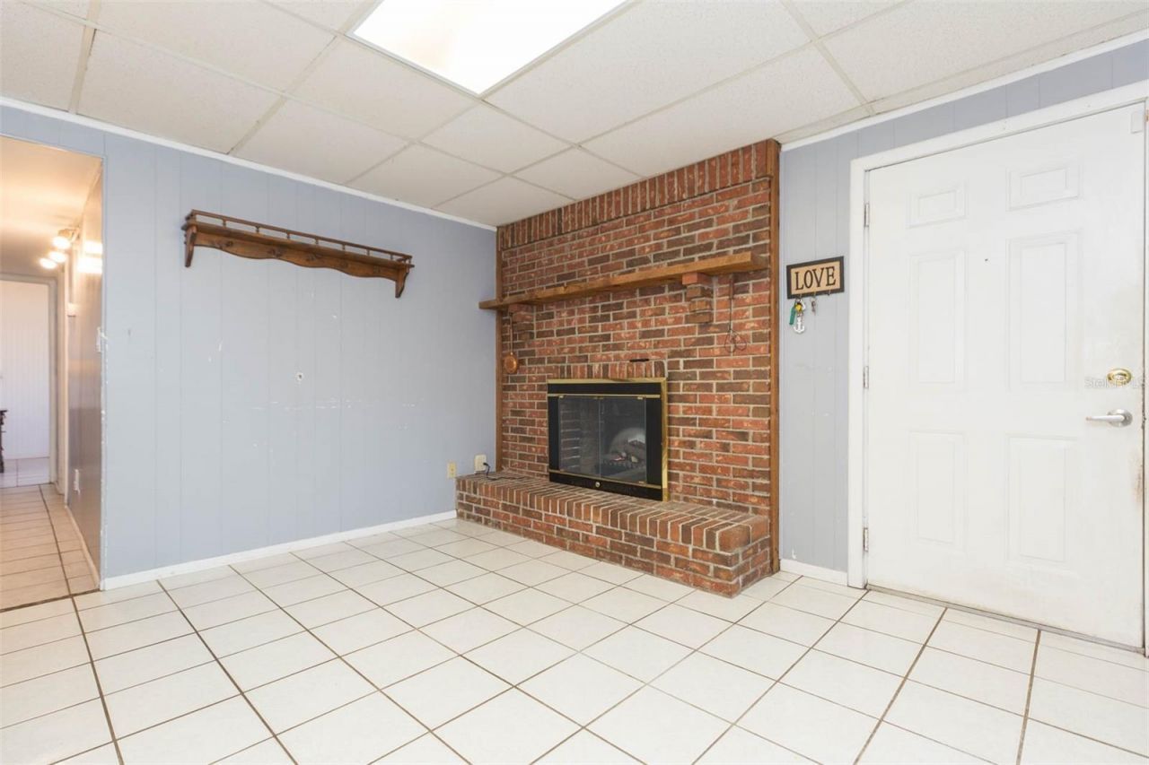 4102 W Fairview Heights, Tampa, FL 33616 Photo