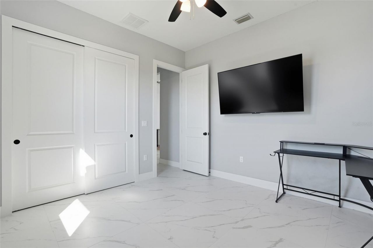 2415 56th Avenue Ne, Naples, FL 34120 Photo