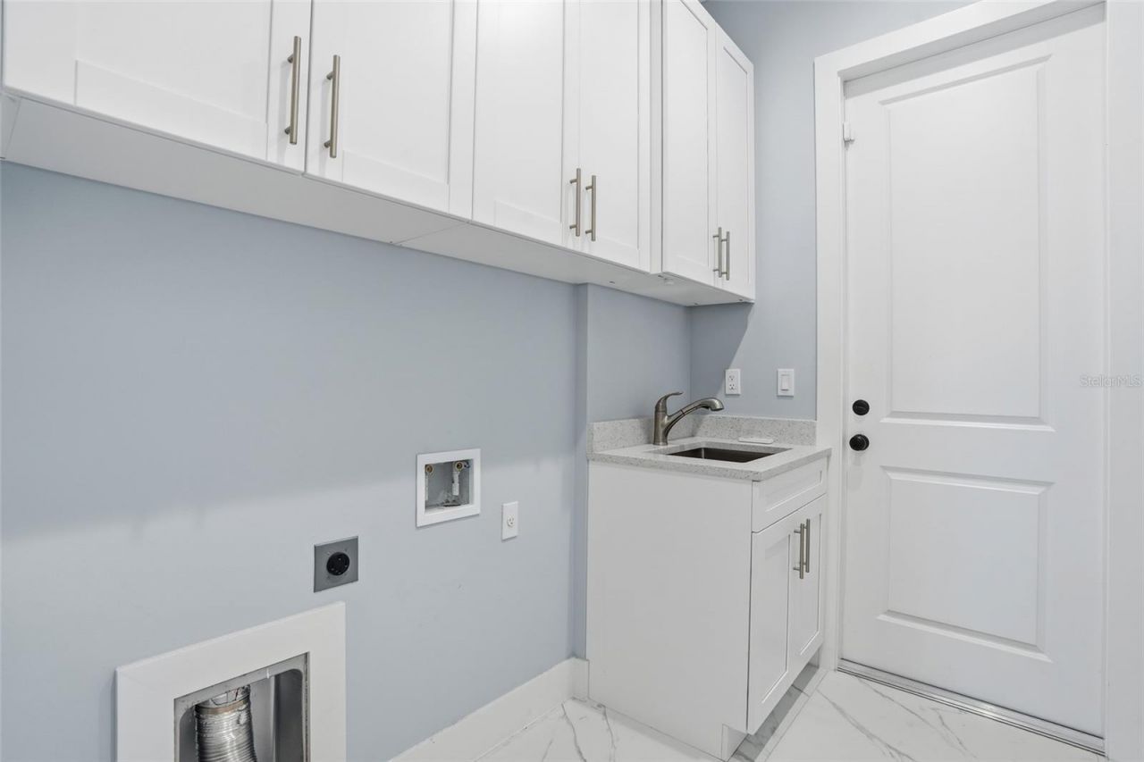 2415 56th Avenue Ne, Naples, FL 34120 Photo