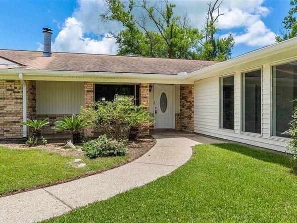 2606 Mary Drive, Sulphur, LA 70665