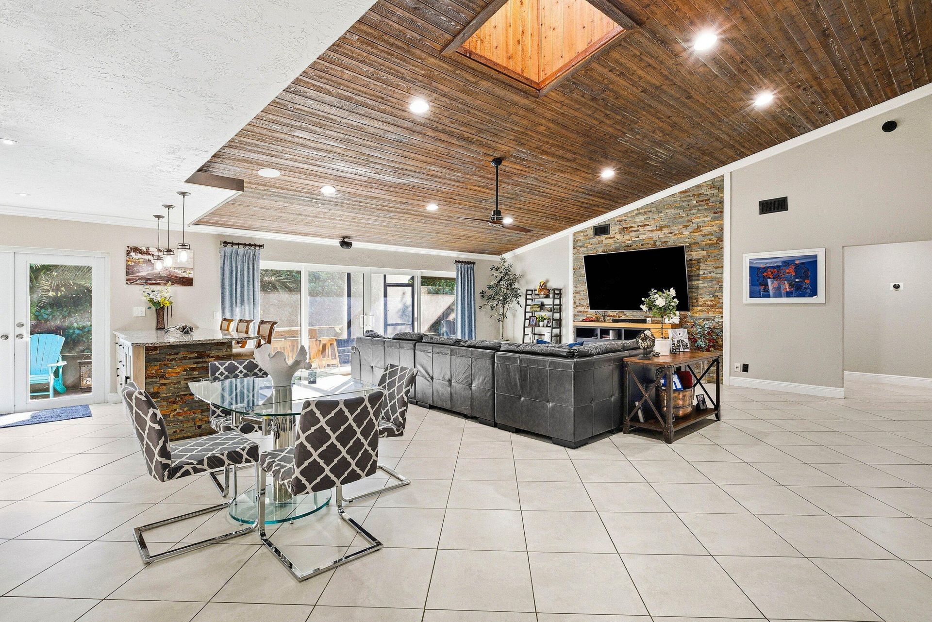 2412 SW 23rd Cranbrook Drive, Boynton Beach, FL 33436 Photo