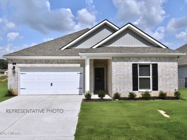 107 Gateway Drive , Jackson, TN 38305