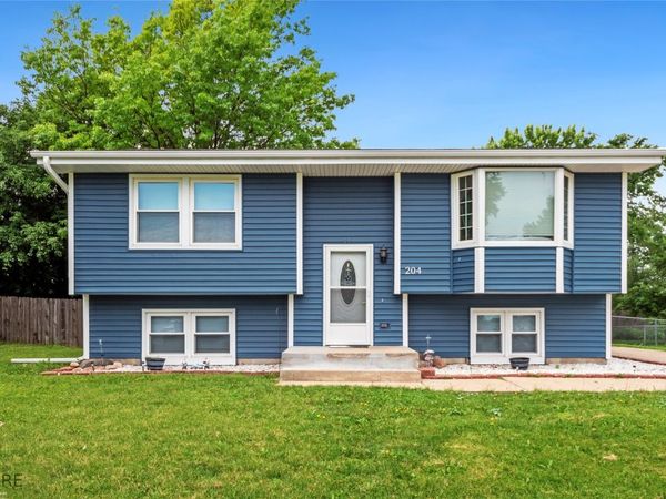 204 25th Avenue SW, Altoona, IA 50009