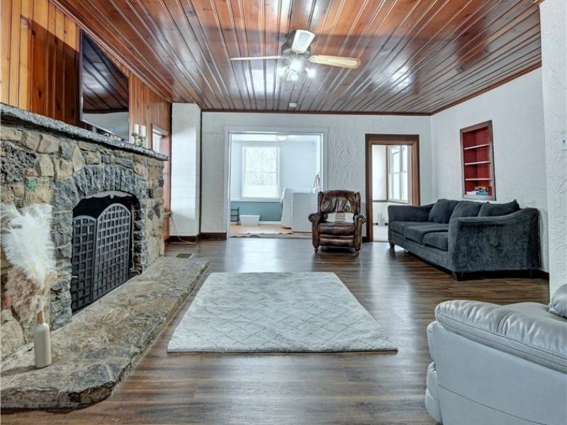 5796 St Rt 250, Beach City, OH 44608 Photo 10