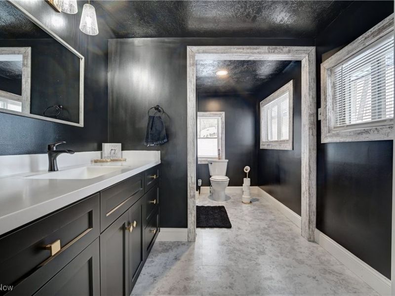 5796 St Rt 250, Beach City, OH 44608 Photo 11