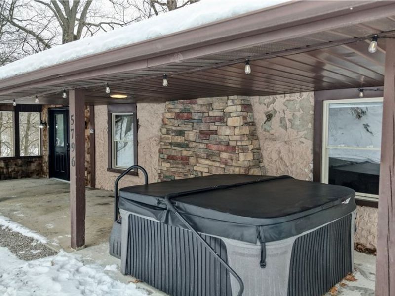 5796 St Rt 250, Beach City, OH 44608 Photo 16