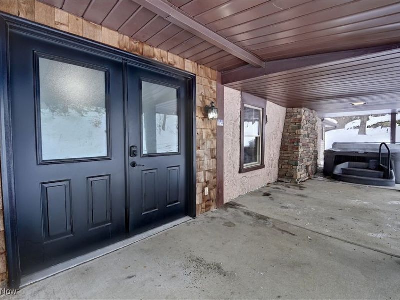 5796 St Rt 250, Beach City, OH 44608 Photo 3