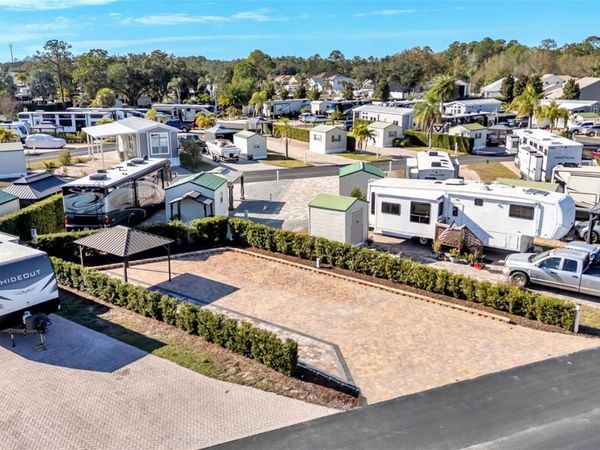 2529 LEMONWOOD AVENUE, CLERMONT, FL 34714