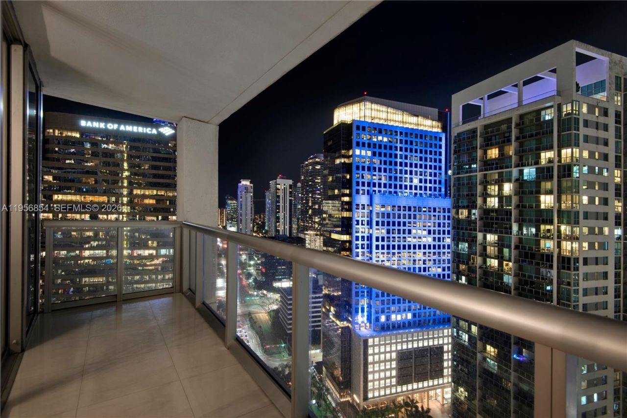 485 Brickell Ave, Unit 3208, Miami, FL 33131 Photo