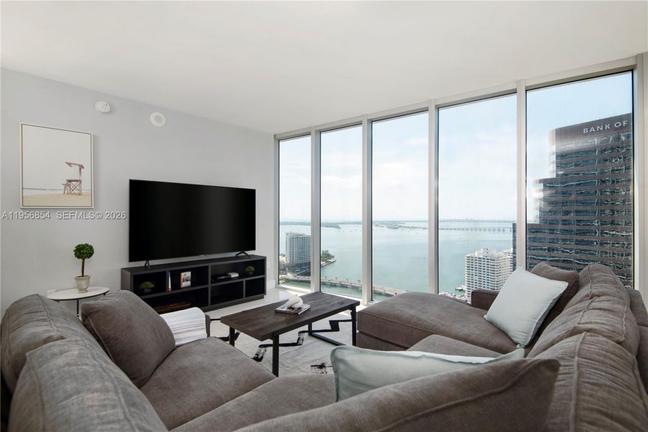 485 Brickell Ave, Unit 3208, Miami, FL 33131 Photo