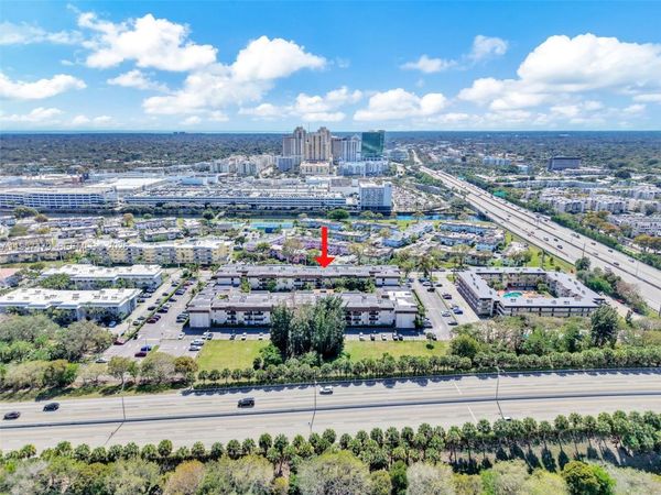 7483 SW 82nd St, Unit A101, Miami, FL 33143