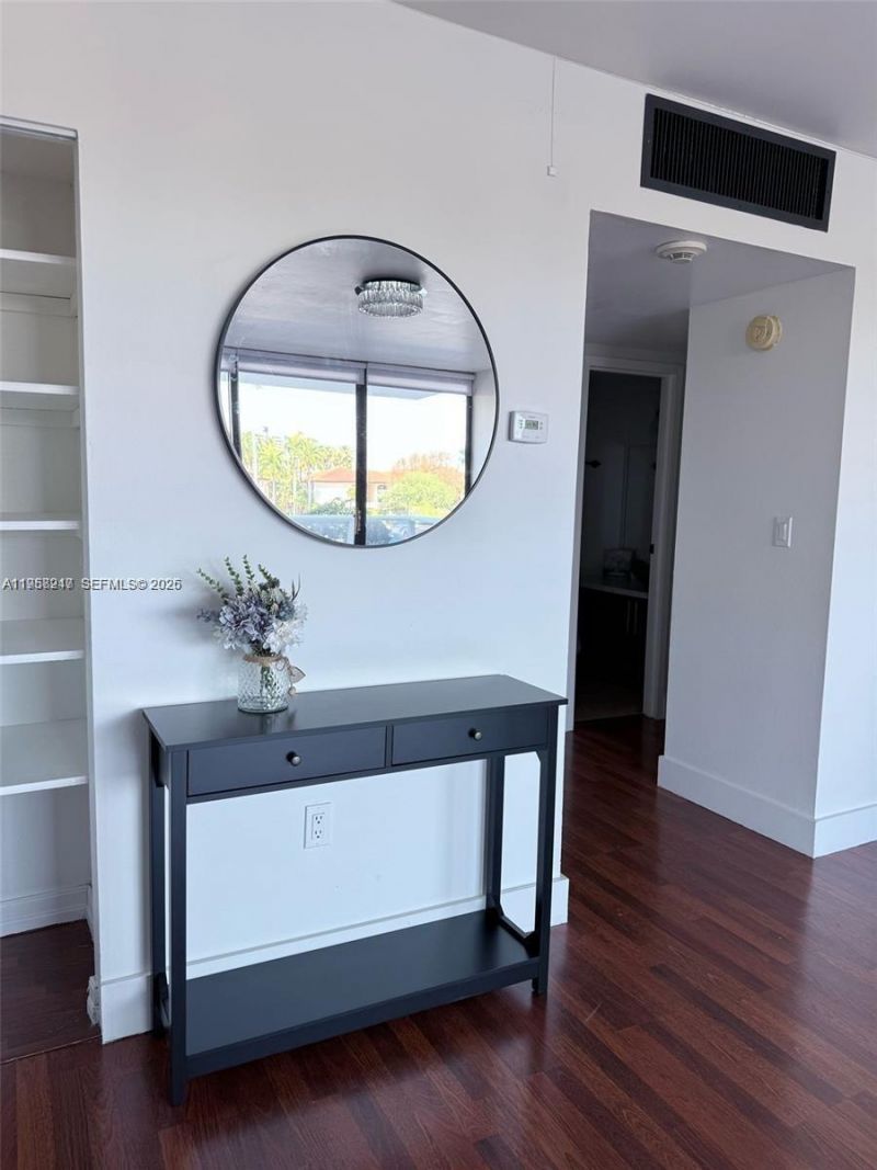 3675 N Country Club Dr, Unit 201, Aventura, FL 33180 Photo