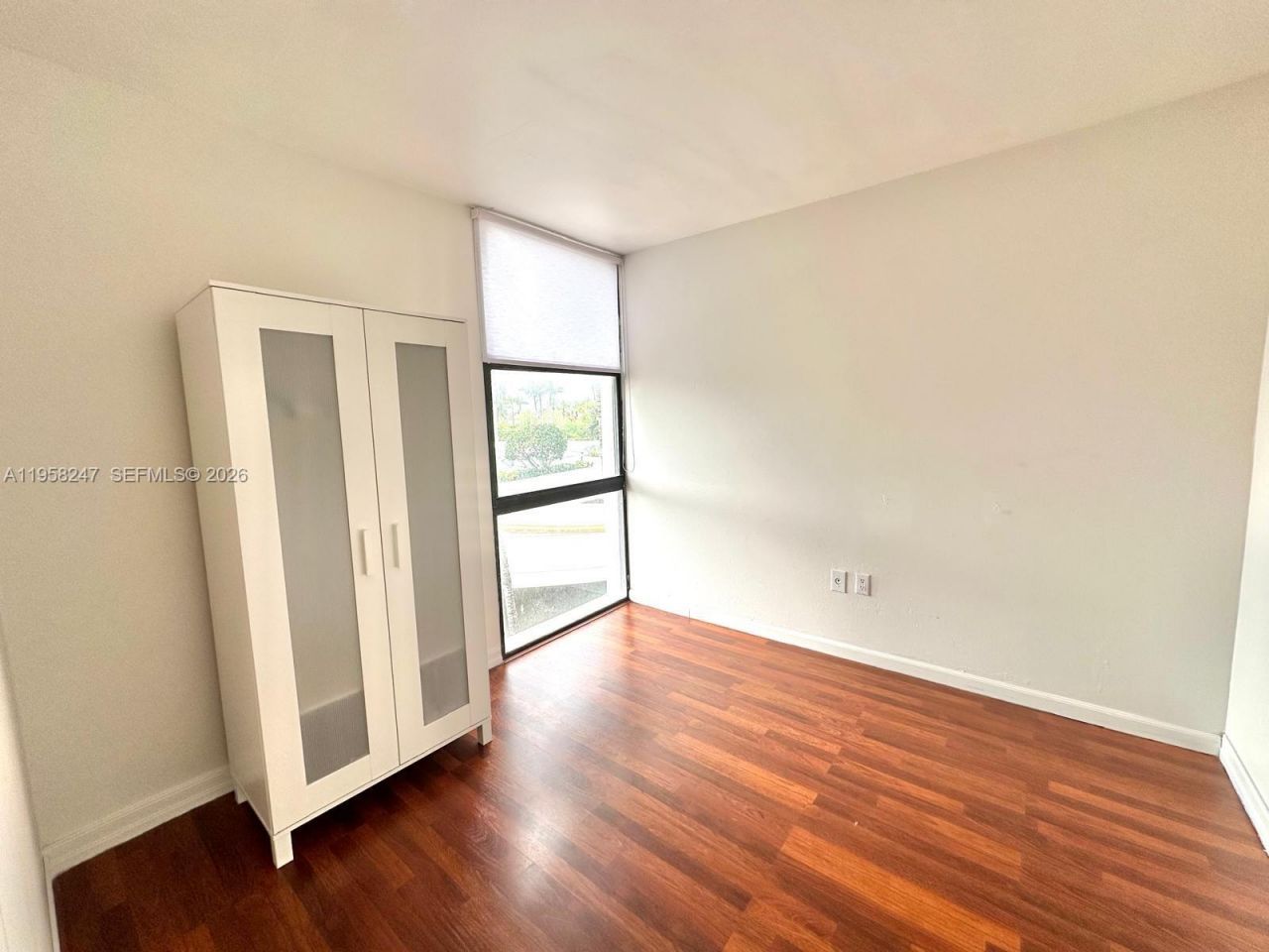 3675 N Country Club Dr, Unit 201, Aventura, FL 33180 Photo