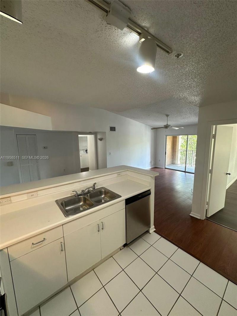 4848 N State Road 7, Unit 4306, Coconut Creek, FL 33073 Photo