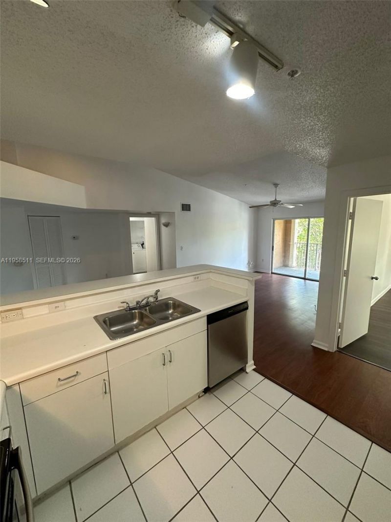 4848 N State Road 7, Unit 4306, Coconut Creek, FL 33073 Photo