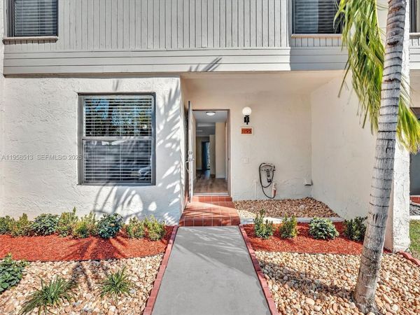 1193 NW 98th Ter, Unit 134, Pembroke Pines, FL 33024