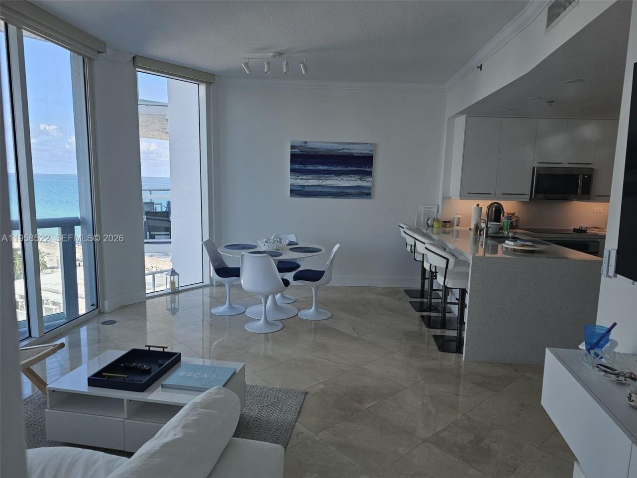 6515 Collins Ave , Unit 901, Miami Beach, FL 33141 Photo
