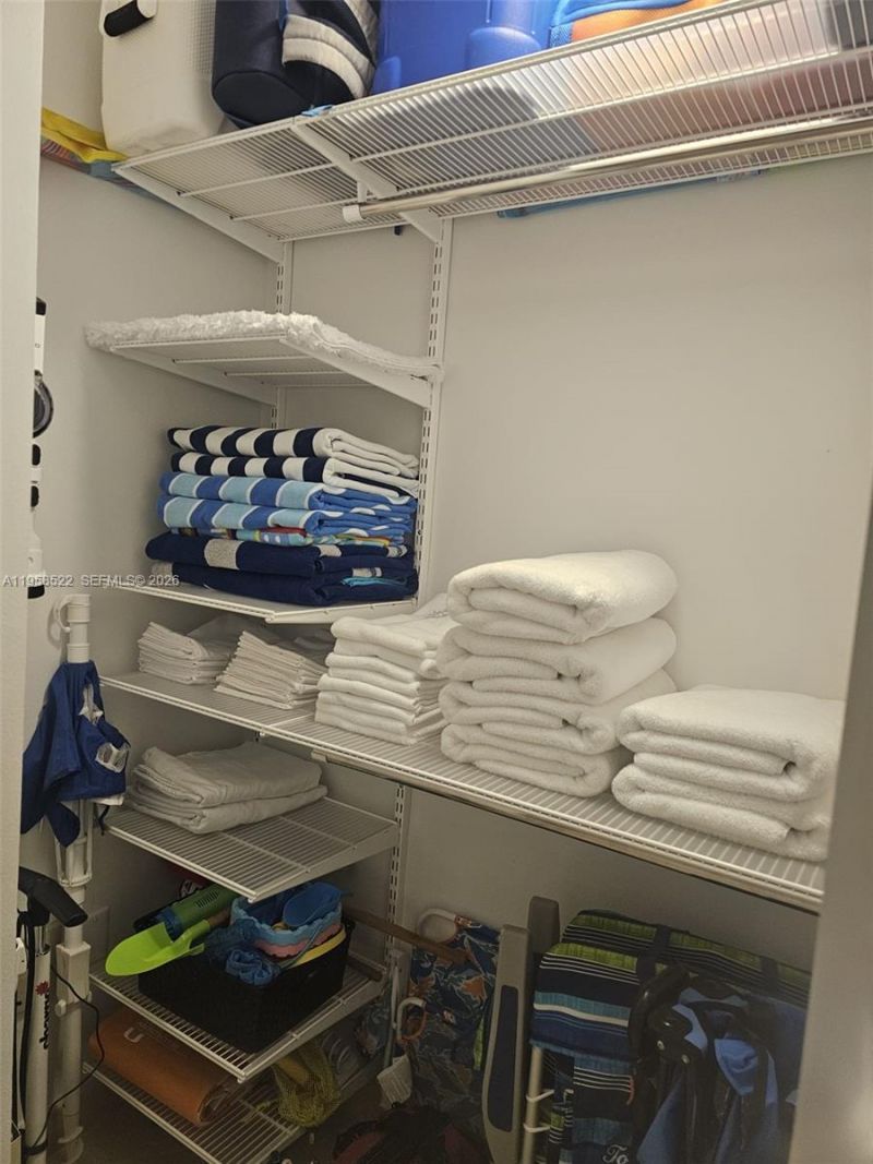 6515 Collins Ave , Unit 901, Miami Beach, FL 33141 Photo