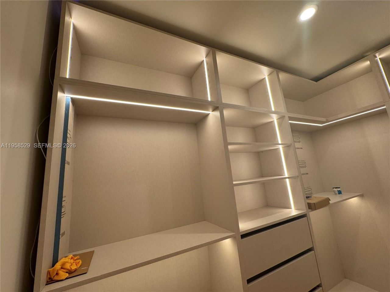 3185 Washington St, Miami, FL 33133 Photo