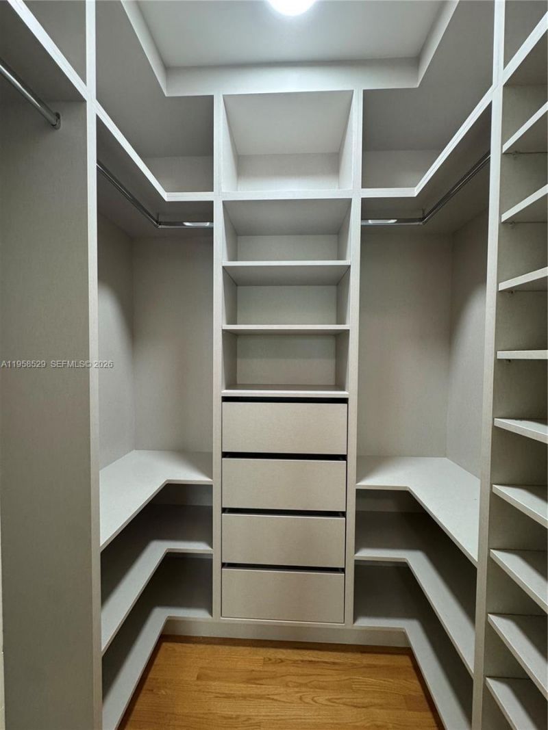 3185 Washington St, Miami, FL 33133 Photo