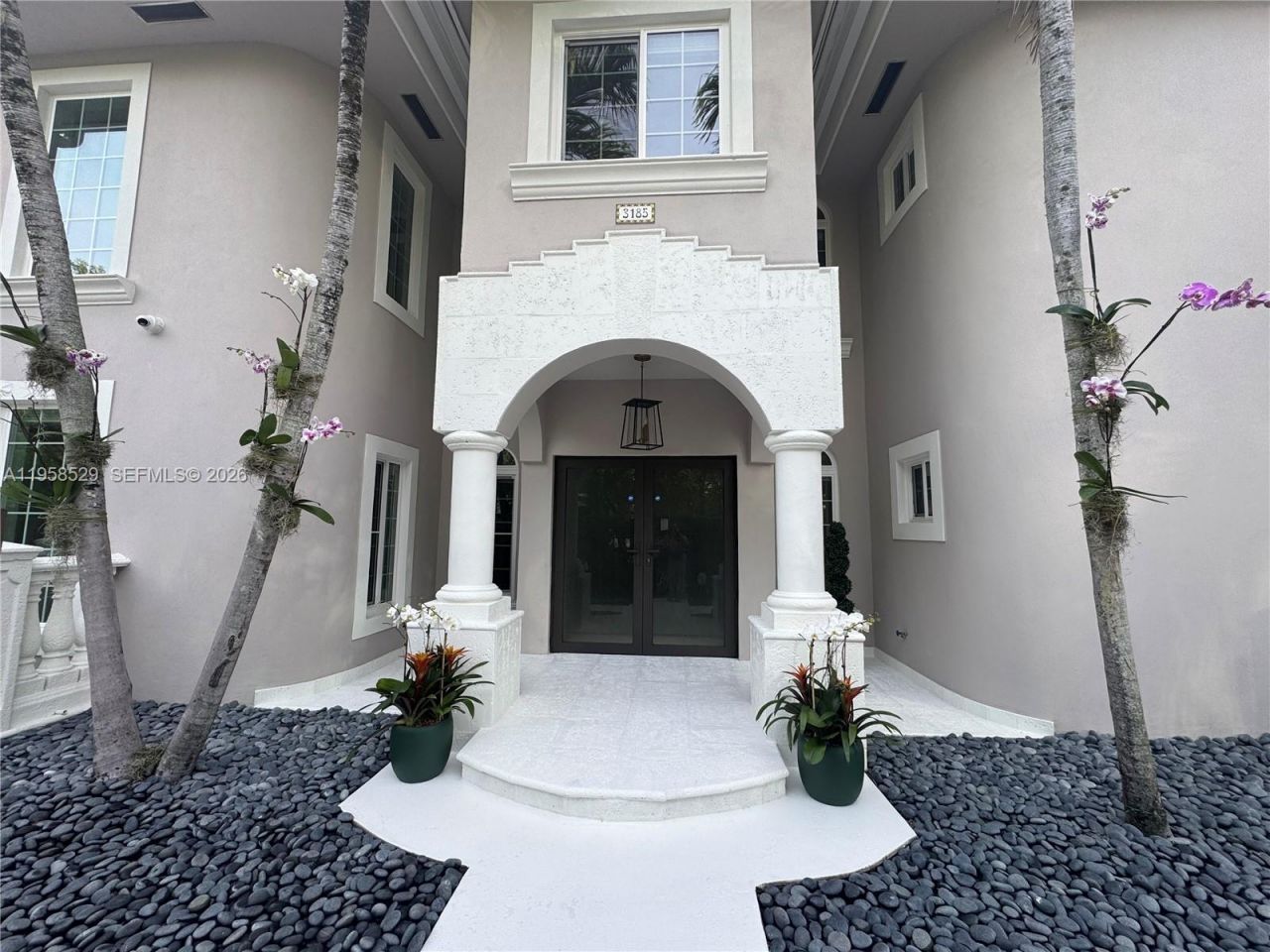 3185 Washington St, Miami, FL 33133 Photo