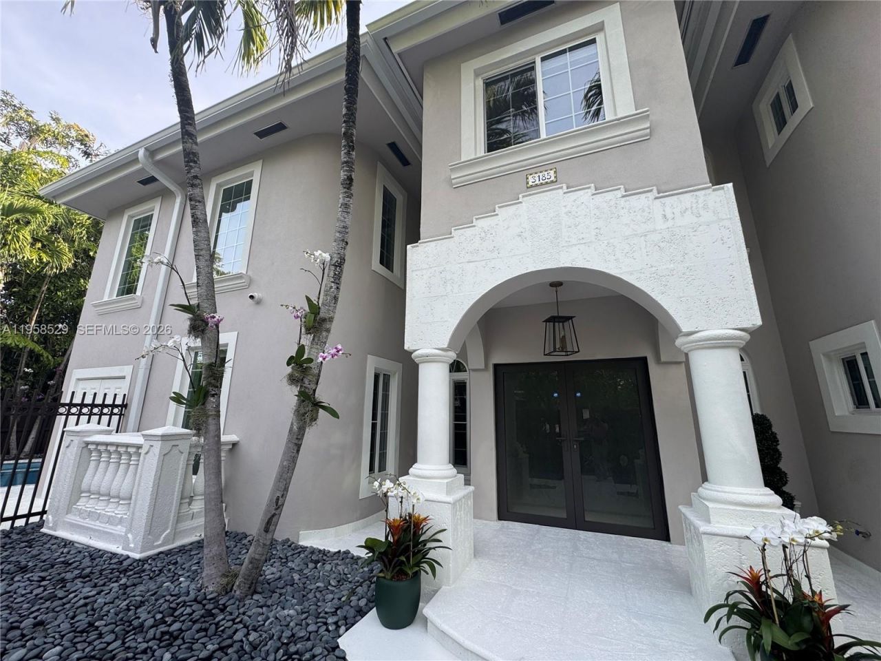 3185 Washington St, Miami, FL 33133 Photo