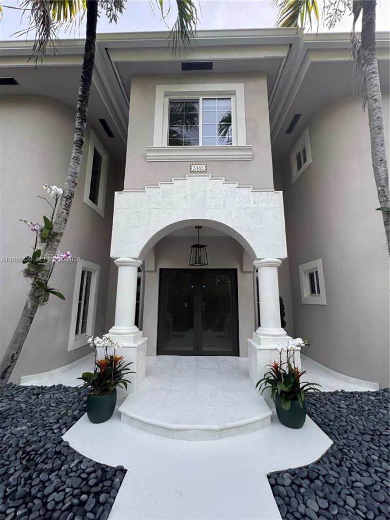 3185 Washington St, Miami, FL 33133 Photo