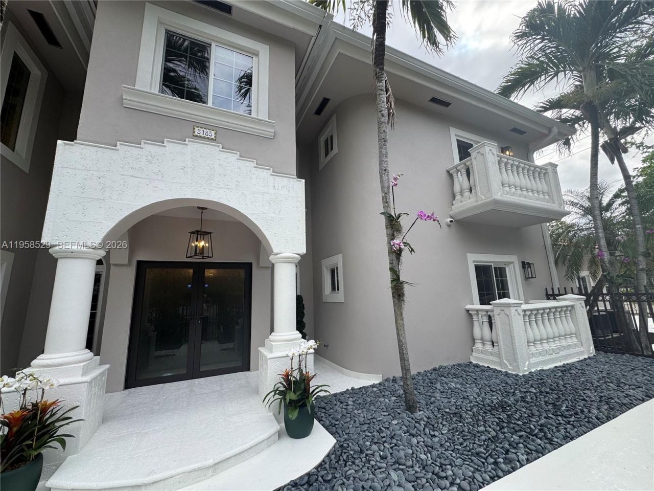 3185 Washington St, Miami, FL 33133 Photo