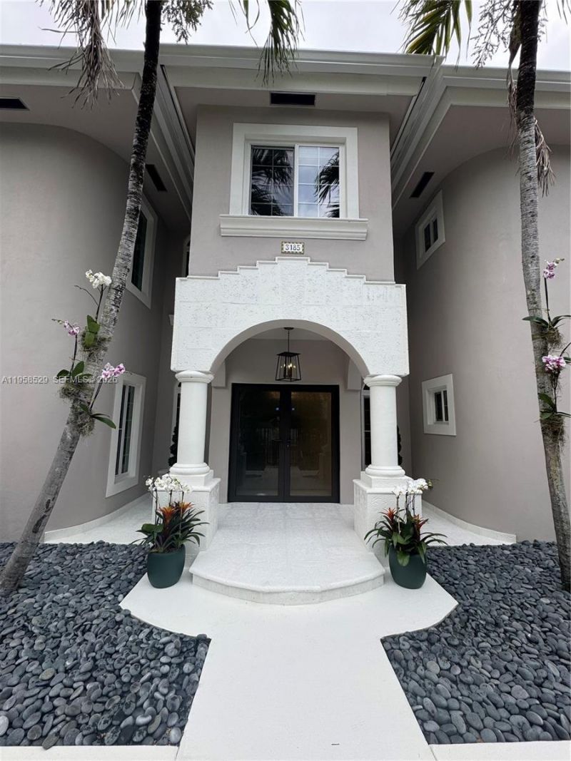 3185 Washington St, Miami, FL 33133 Photo