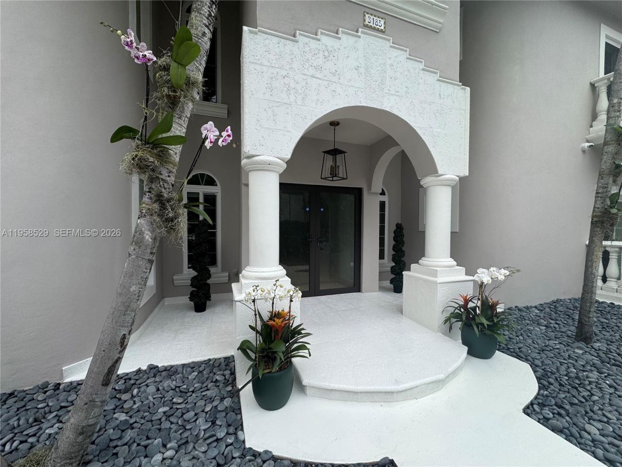 3185 Washington St, Miami, FL 33133 Photo