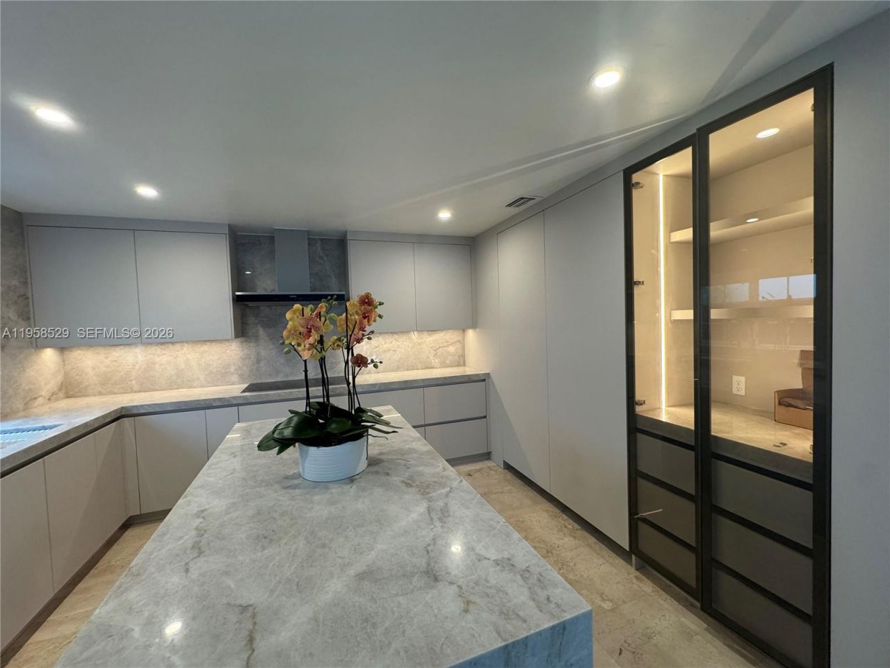 3185 Washington St, Miami, FL 33133 Photo