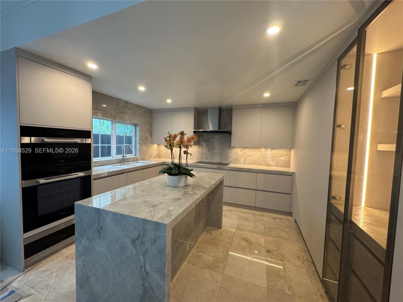 3185 Washington St, Miami, FL 33133 Photo