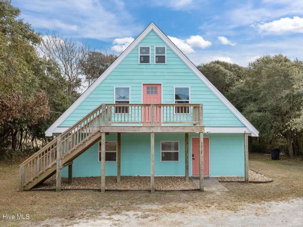5713 Emerald Drive, Emerald Isle, NC 28594