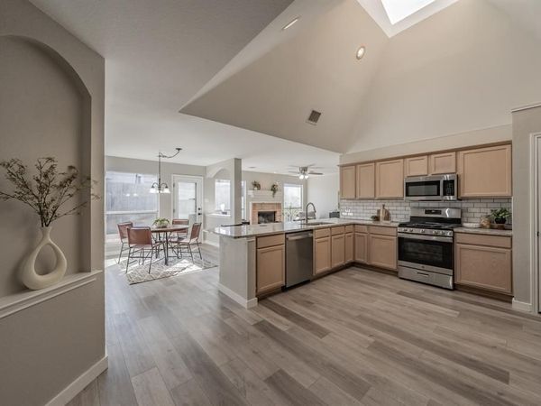 909 Western Pass, Fort Worth, TX 76179