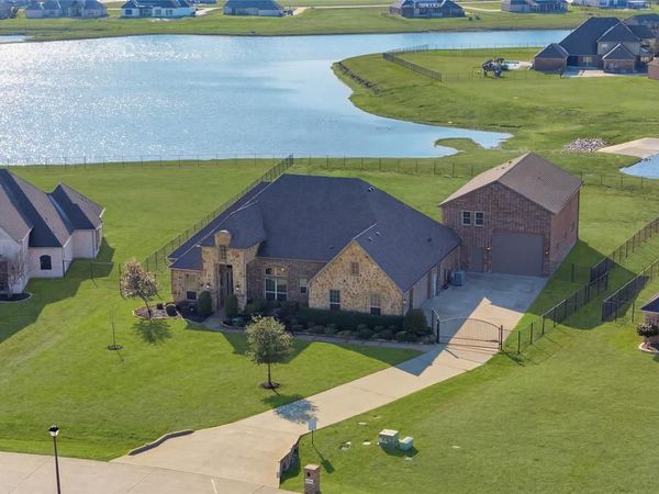 2165 Hodges Lake Drive, Rockwall, TX 75032
