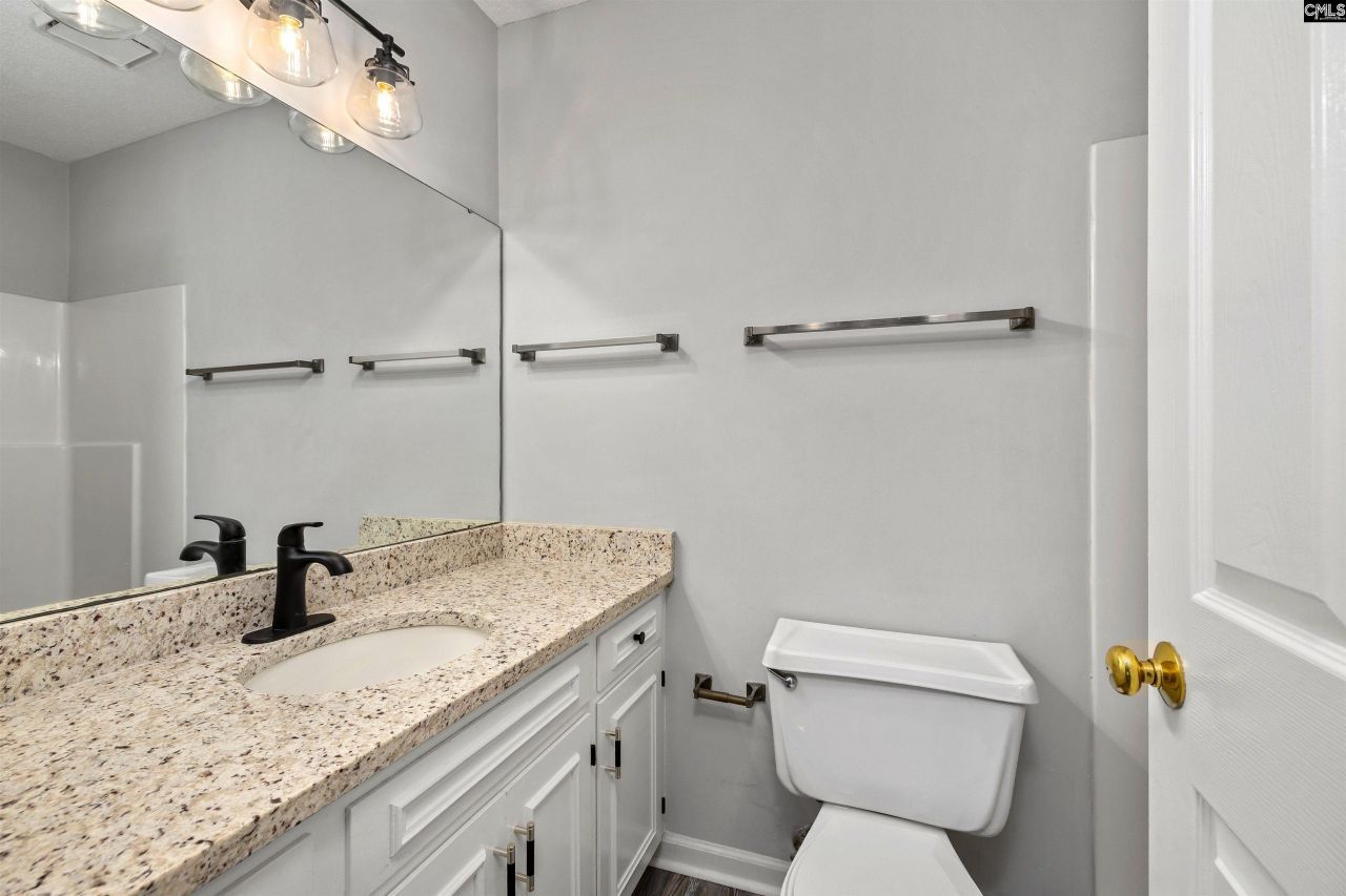 921 Grimble Court Photo 13