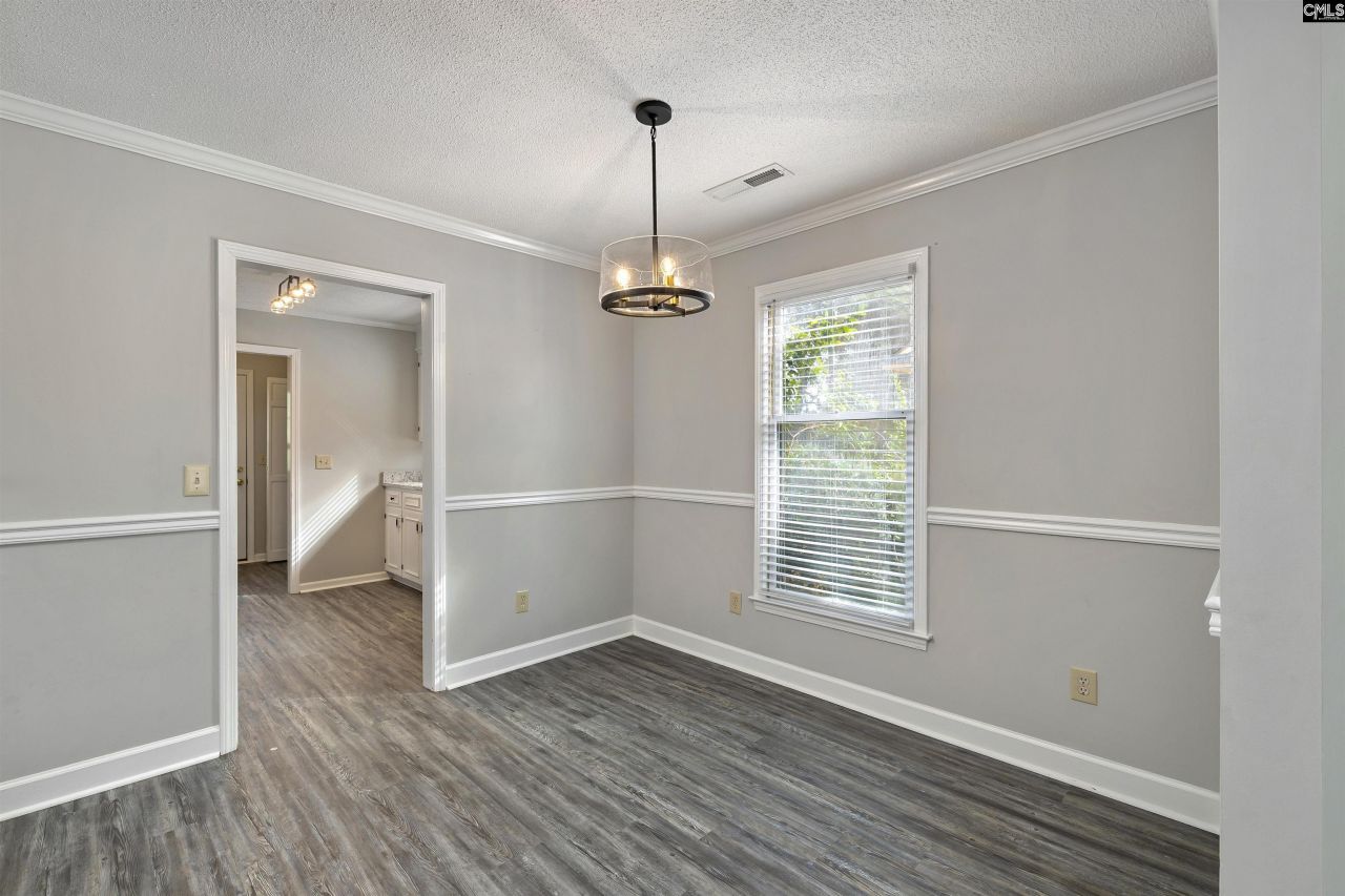 921 Grimble Court Photo 5