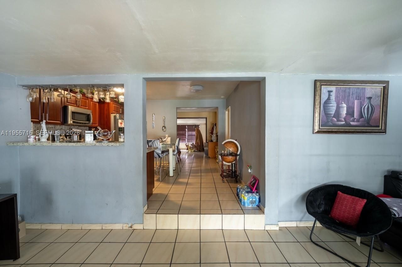 671 E 6th Pl, Hialeah, FL 33010 Photo