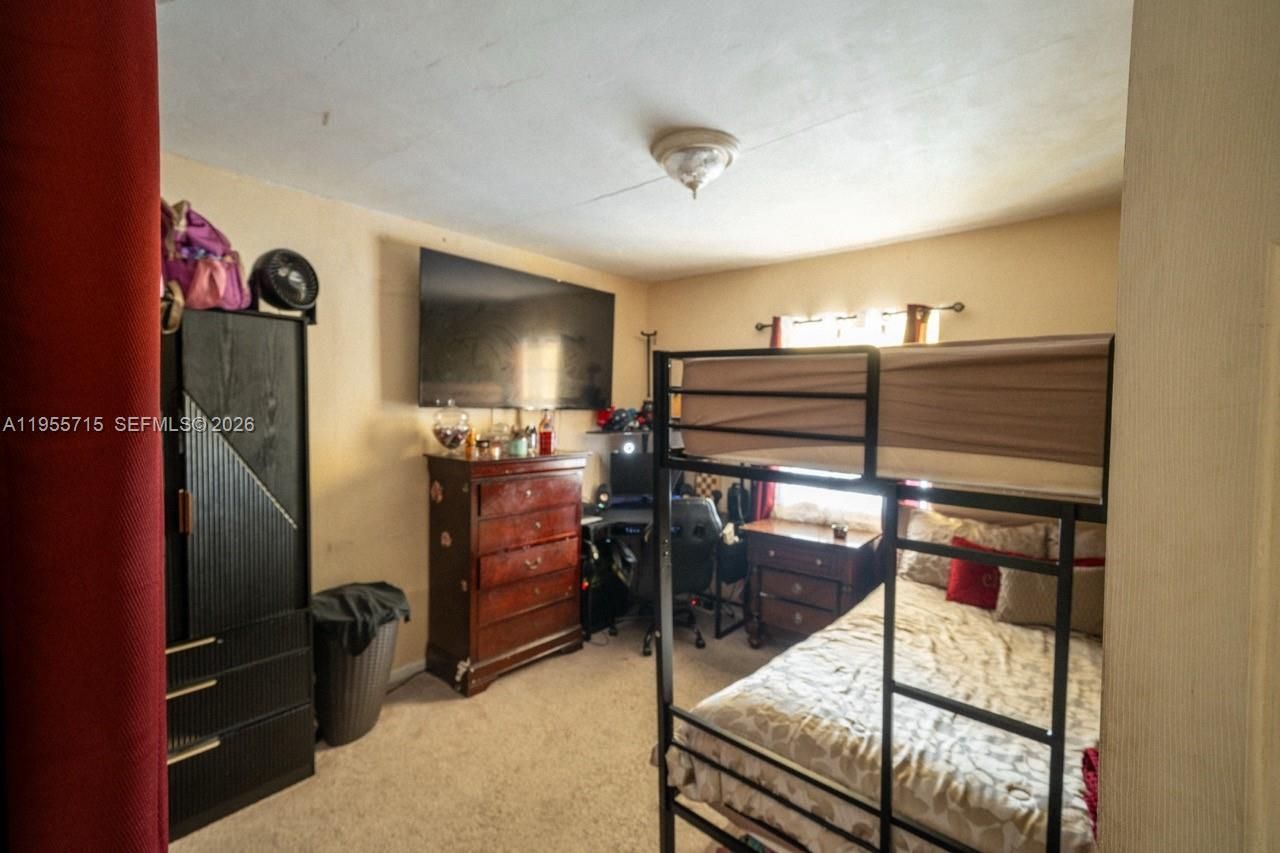 671 E 6th Pl, Hialeah, FL 33010 Photo