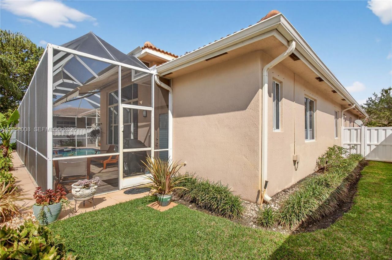 6353 SW 191st Ave, Pembroke Pines, FL 33332 Photo