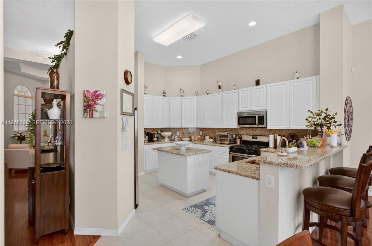 6353 SW 191st Ave, Pembroke Pines, FL 33332 Photo