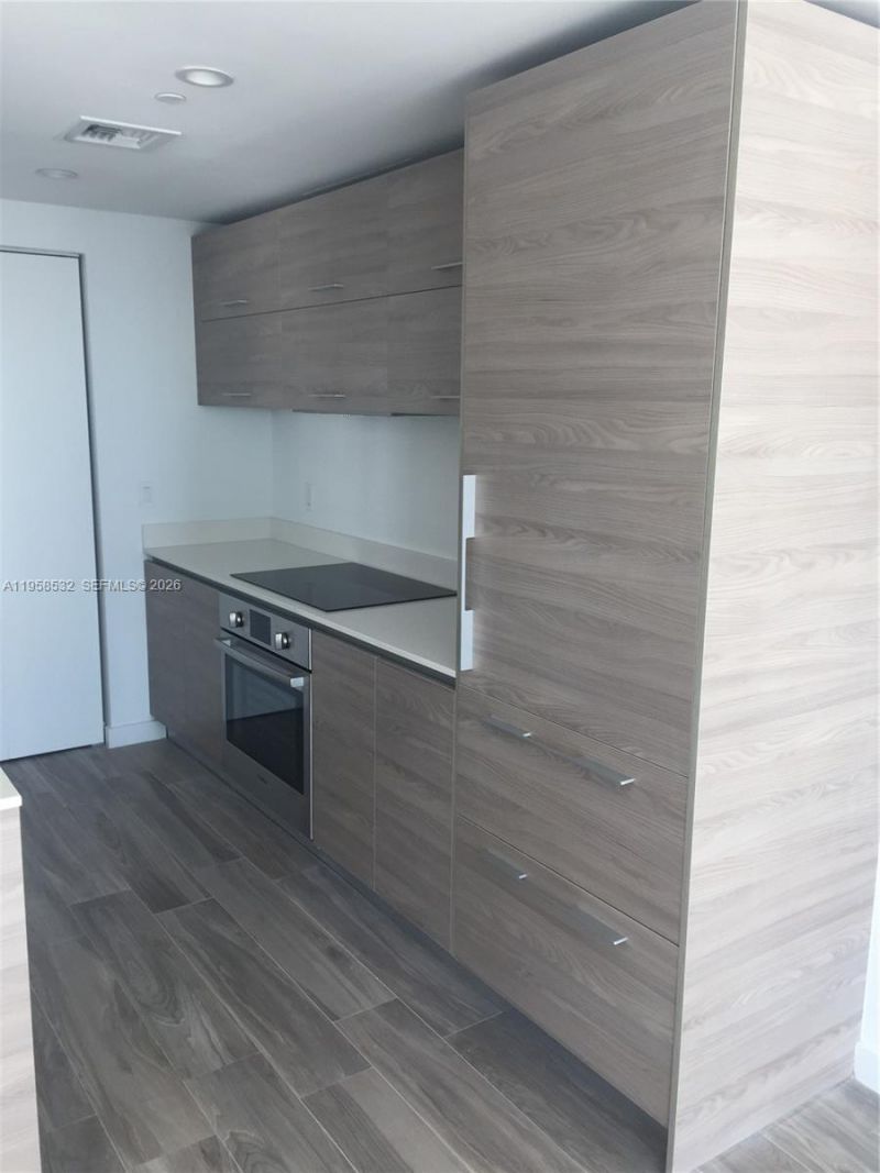 1300 S Miami Ave , Unit 2804, Miami, FL 33130 Photo