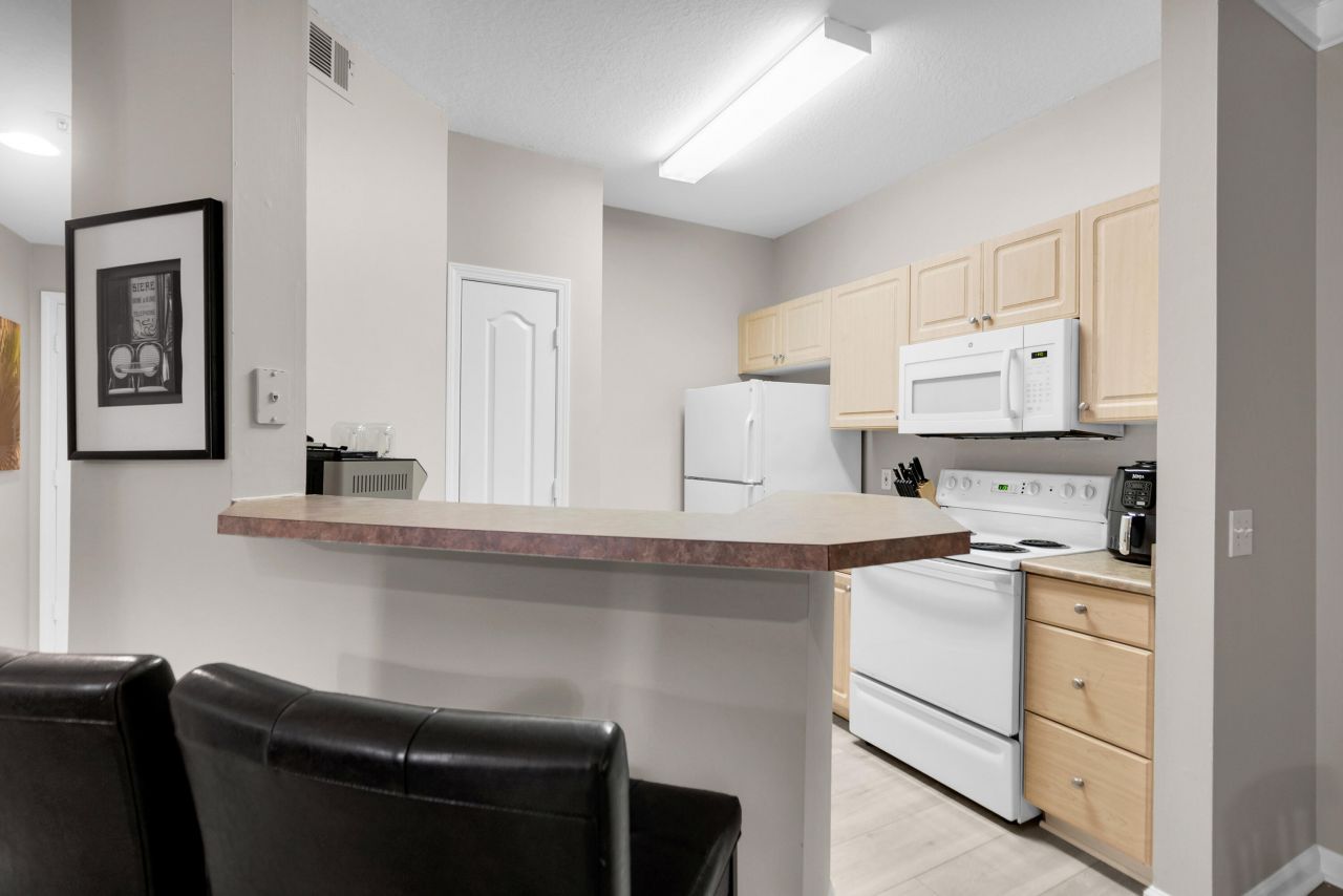 1300 Park West Boulevard Photo 10