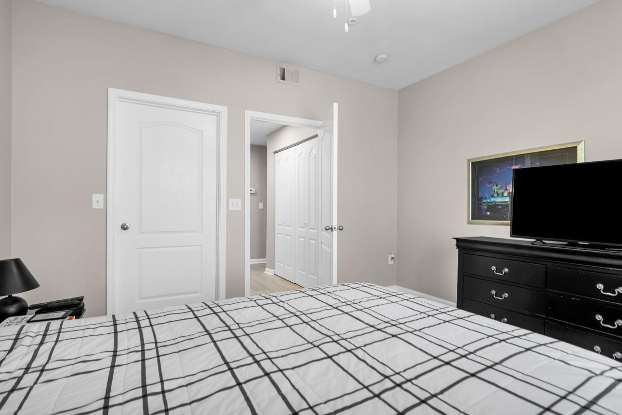 1300 Park West Boulevard Photo 13