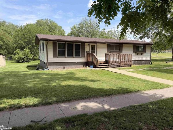 708 N 13Th Street, Chariton, IA 50049
