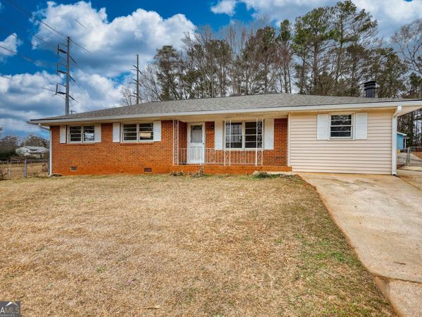 1924 Mural Circle, Morrow, GA 30260