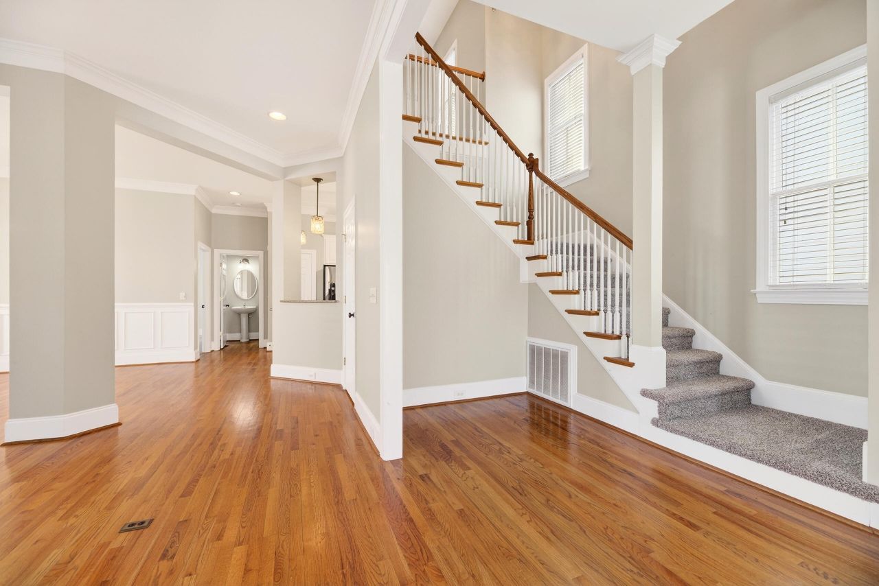 364 Highland Point Drive Photo 4