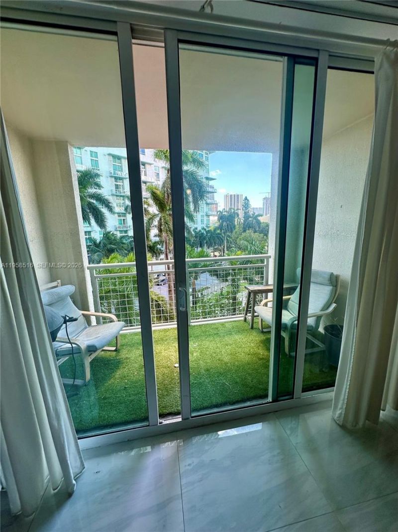 2000 N Bayshore Dr , Unit 508, Miami, FL 33137 Photo