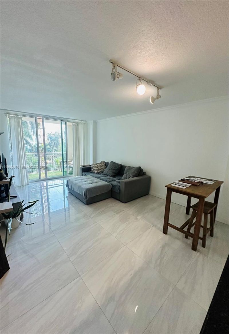 2000 N Bayshore Dr , Unit 508, Miami, FL 33137 Photo