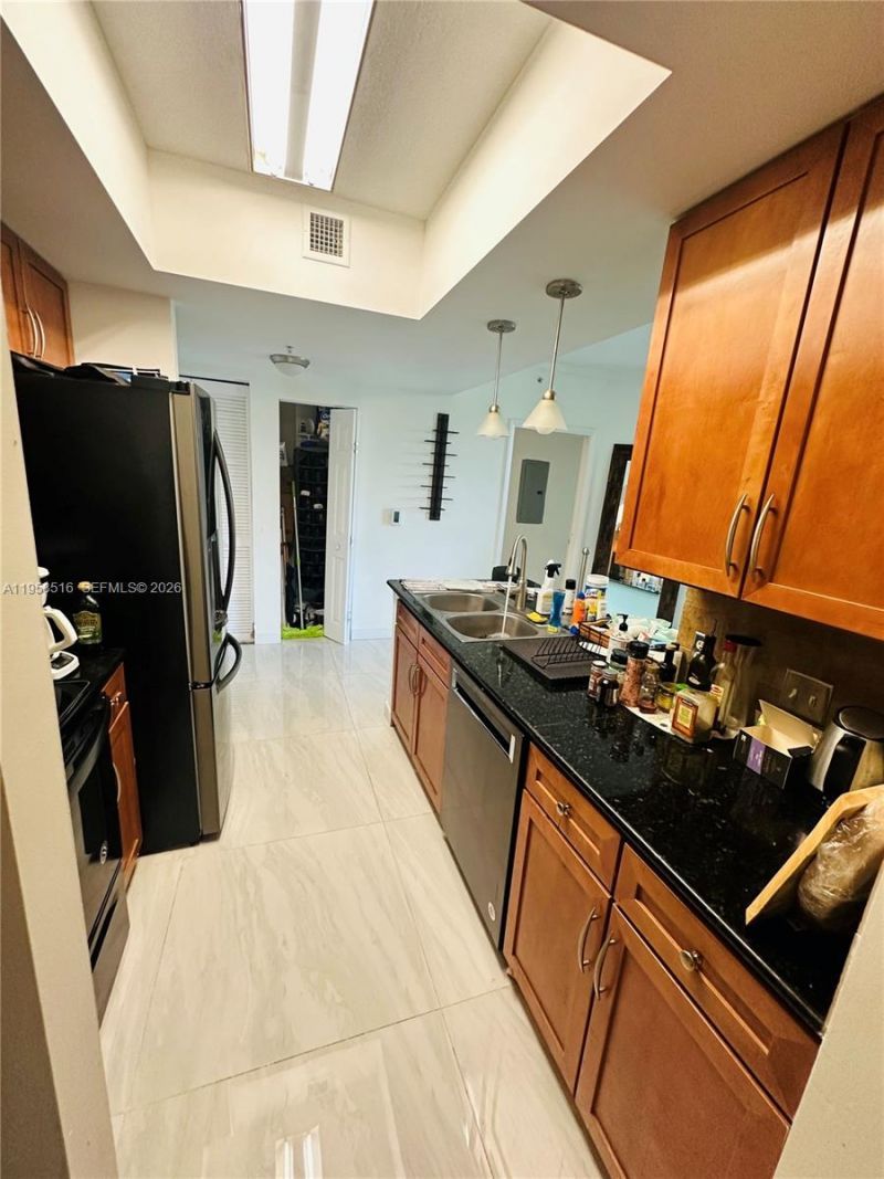 2000 N Bayshore Dr , Unit 508, Miami, FL 33137 Photo